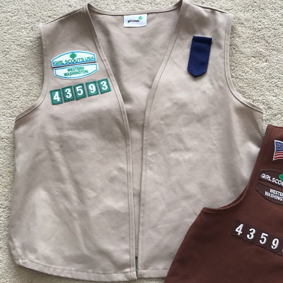 Girl Scouts USA Vests Western Washington With Patches - Picture 8 of 11